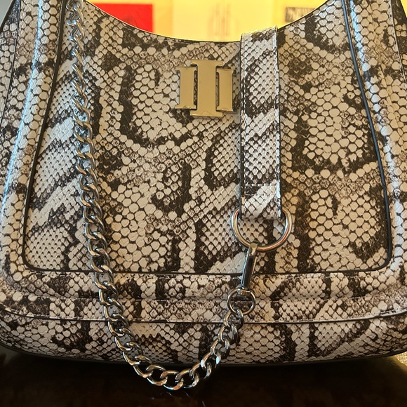Esmie Vanilla Python Bag - Picture 2 of 4